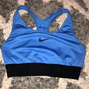 nike pro sports bra